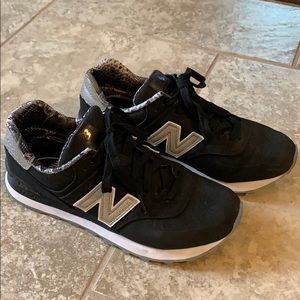 New balance women’s 574 classic size 8.5